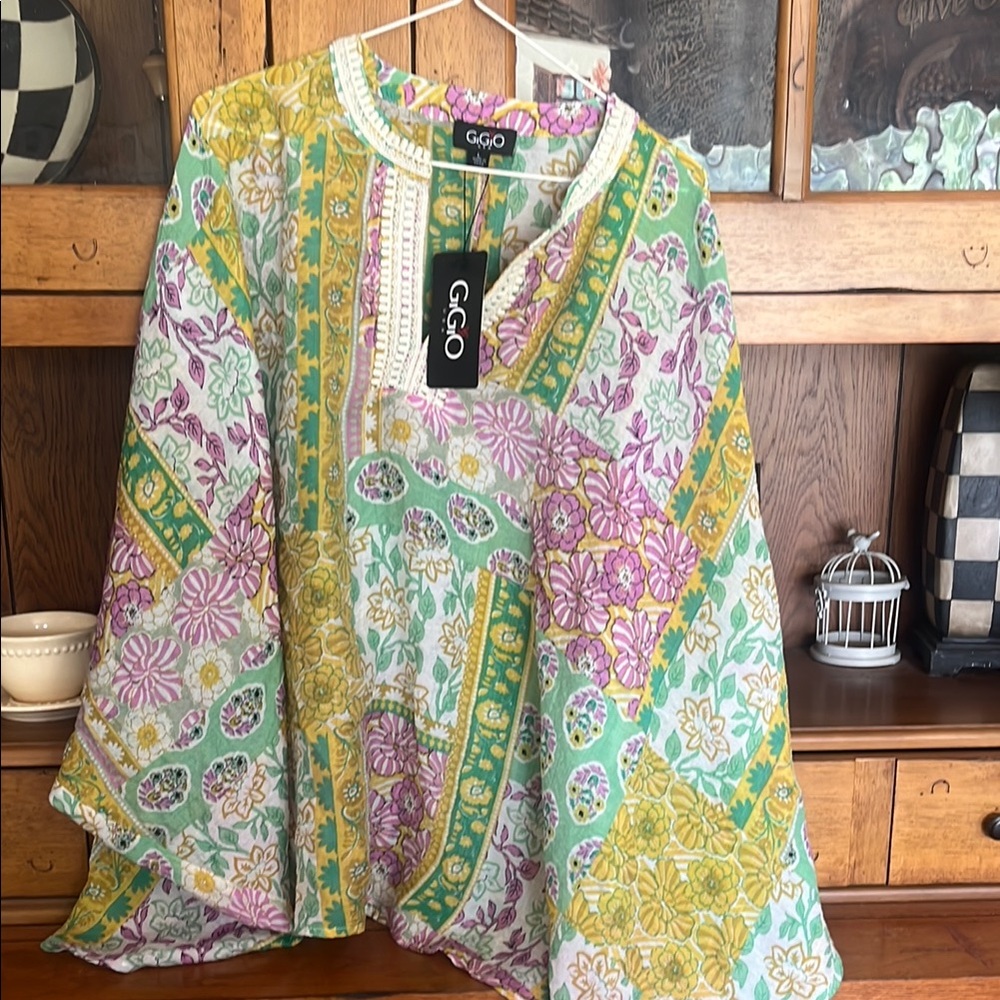Gigio Multicolor Floral Blouse